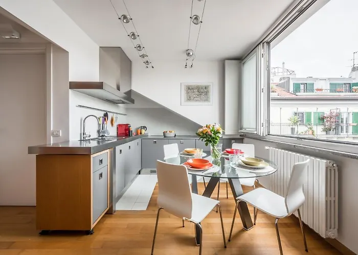 Orange Attic - Navigli